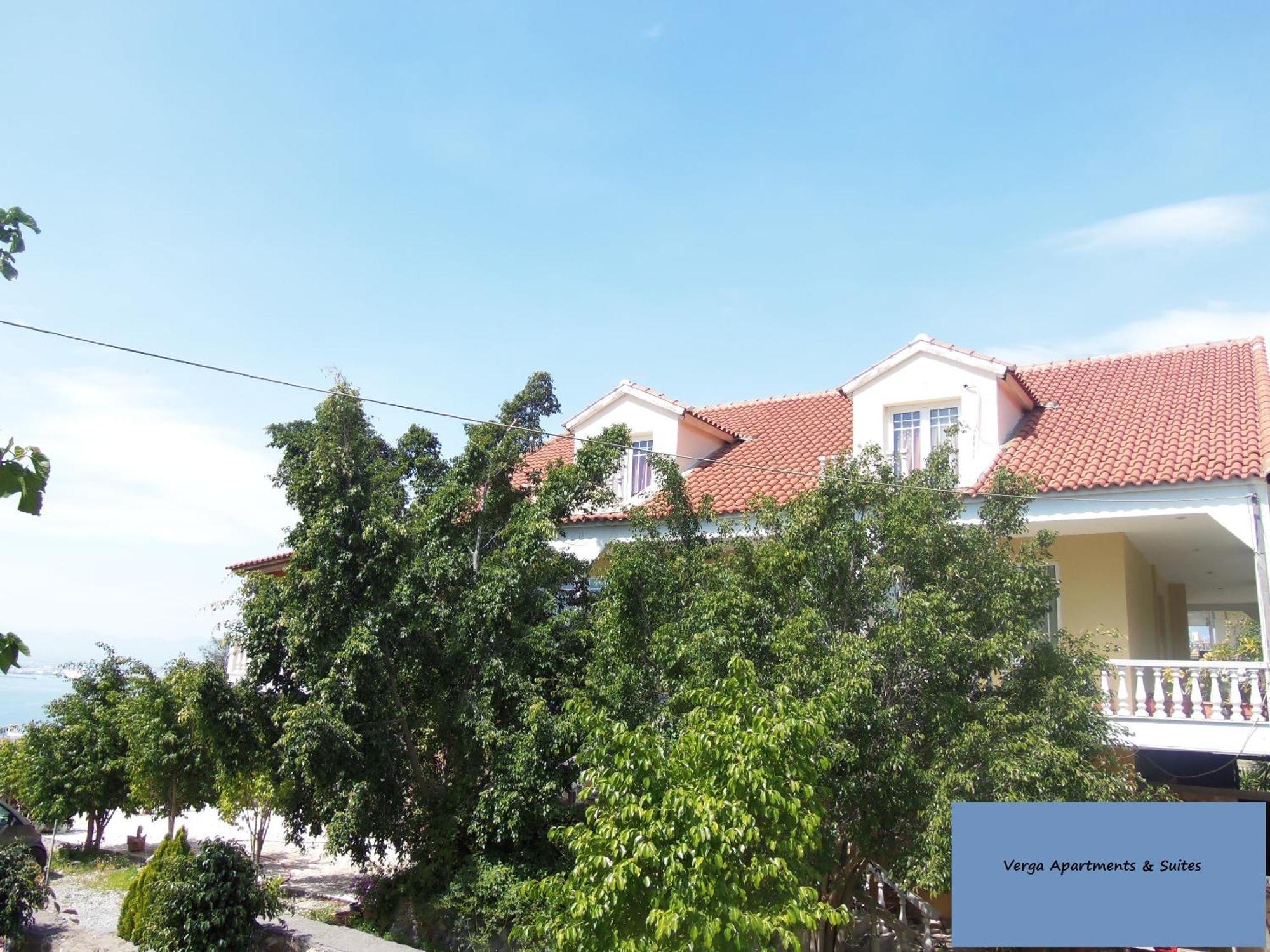 Verga Apartments & Suites Kalamata Dış mekan fotoğraf
